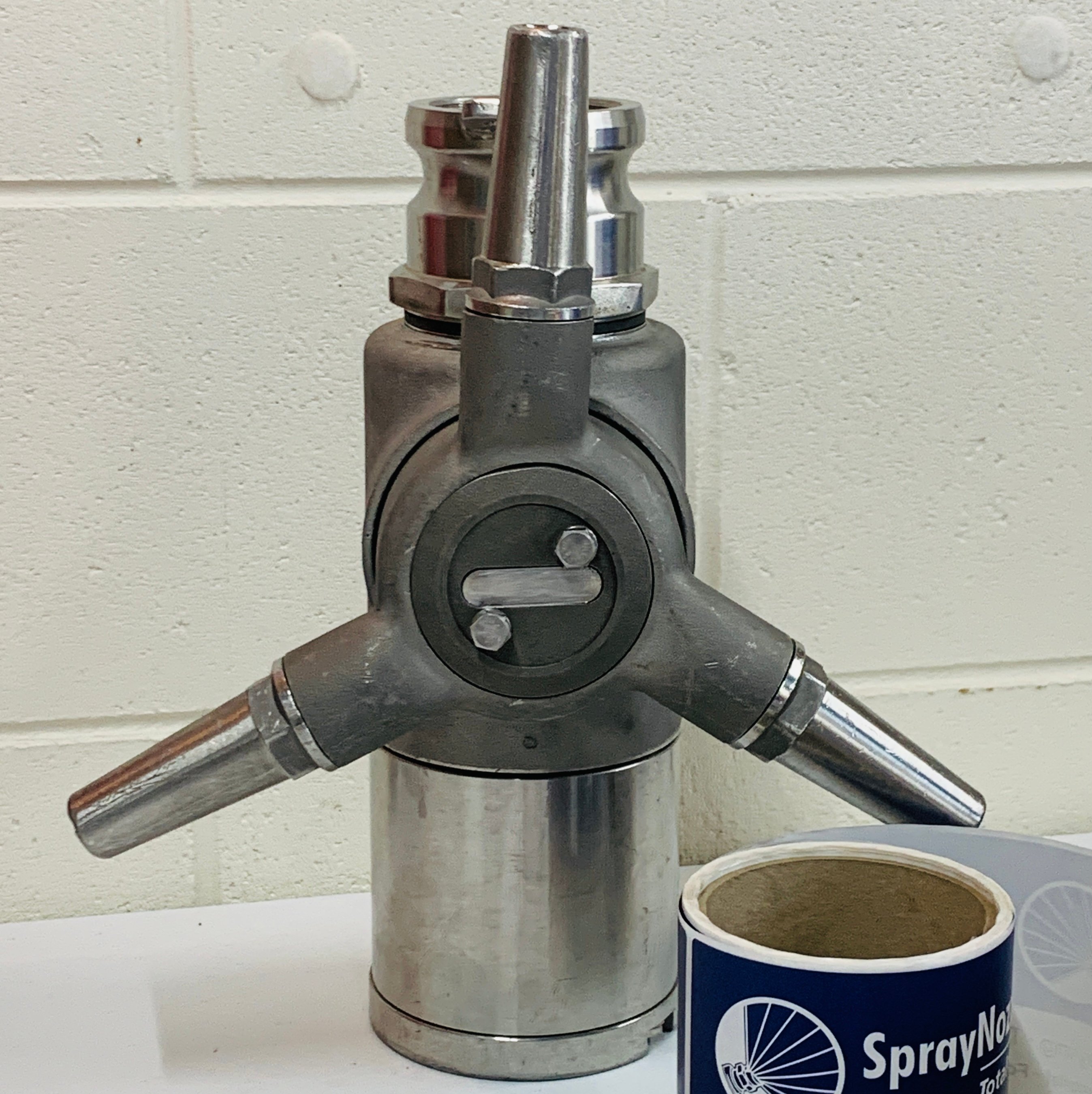 Servicing Tank Cleaning Heads