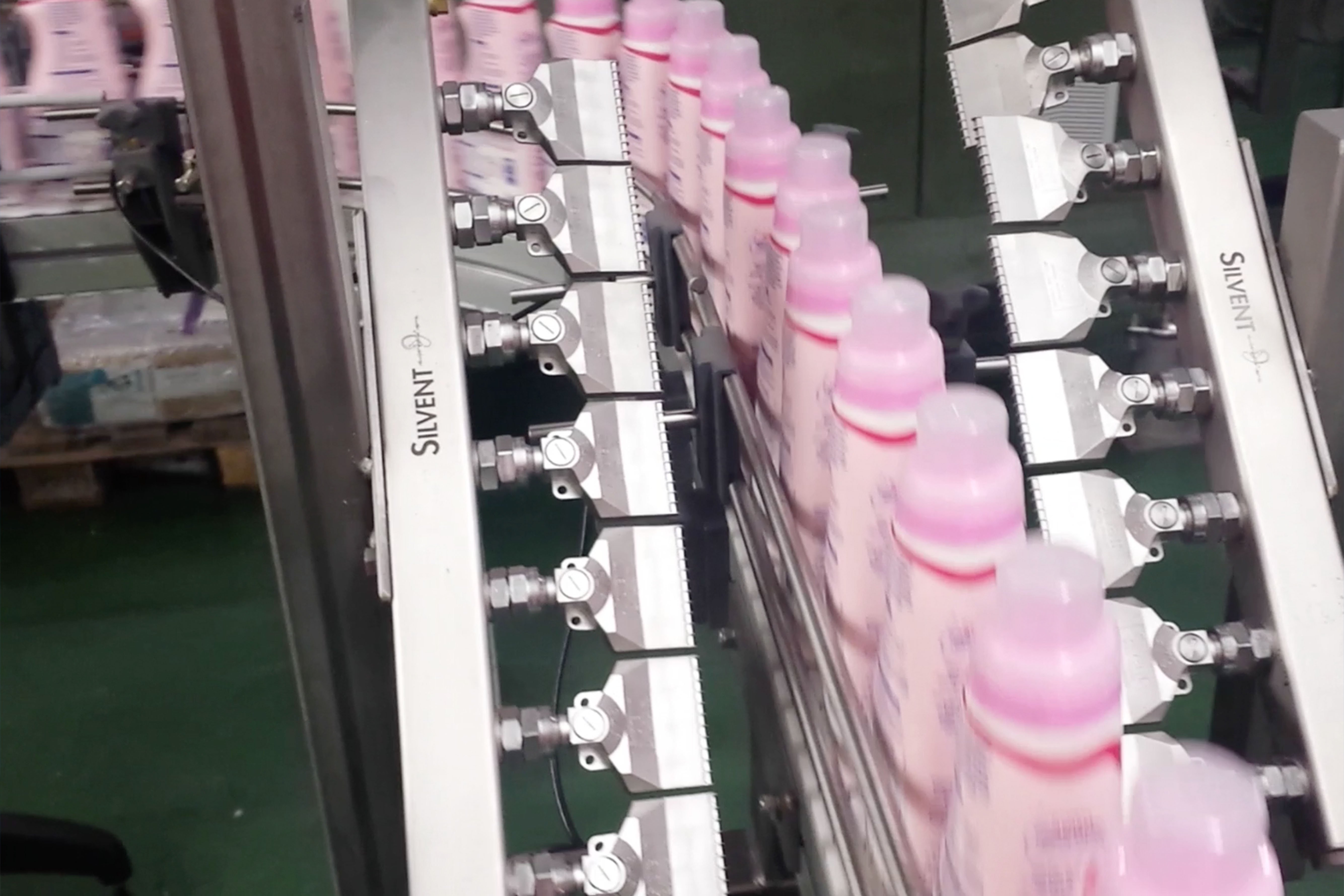 Why Compressed Air Drying Matter in Beverage Manufacturing